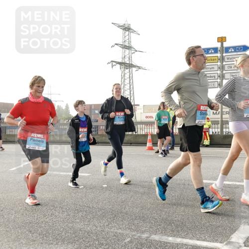 03.10.2026 - Köhlbrandbrückenlauf Michael Burmester http://msf.ph/oto/10768430 03.10.2026 09:26:48 Position 3 1501, 3, 2796, 1709 meine-sportfotos.de