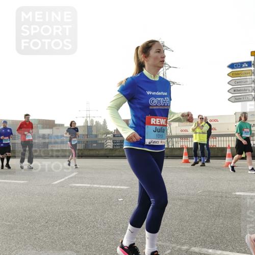 03.10.2026 - Köhlbrandbrückenlauf Michael Burmester http://msf.ph/oto/10768440 03.10.2026 09:26:49 Position 3 1013 meine-sportfotos.de