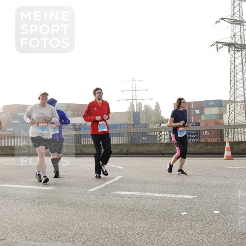 03.10.2026 - Köhlbrandbrückenlauf Michael Burmester http://msf.ph/oto/10768443 03.10.2026 09:26:51 Position 3 3272 meine-sportfotos.de