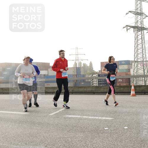 03.10.2026 - Köhlbrandbrückenlauf Michael Burmester http://msf.ph/oto/10768447 03.10.2026 09:26:51 Position 3  meine-sportfotos.de