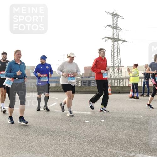 03.10.2026 - Köhlbrandbrückenlauf Michael Burmester http://msf.ph/oto/10768458 03.10.2026 09:26:52 Position 3  meine-sportfotos.de