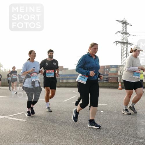 03.10.2026 - Köhlbrandbrückenlauf Michael Burmester http://msf.ph/oto/10768464 03.10.2026 09:26:53 Position 3 3277, 2013 meine-sportfotos.de