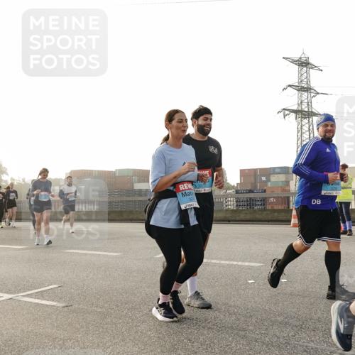 03.10.2026 - Köhlbrandbrückenlauf Michael Burmester http://msf.ph/oto/10768472 03.10.2026 09:26:54 Position 3 3277, 327, 2013 meine-sportfotos.de