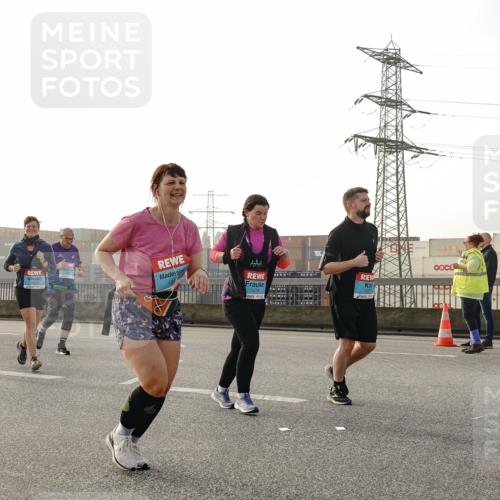03.10.2026 - Köhlbrandbrückenlauf Michael Burmester http://msf.ph/oto/10768517 03.10.2026 09:27:03 Position 3 185, 1278 meine-sportfotos.de