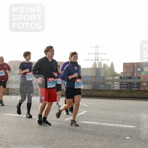 03.10.2026 - Köhlbrandbrückenlauf Michael Burmester http://msf.ph/oto/10768522 03.10.2026 09:27:04 Position 3 1275, 1276 meine-sportfotos.de