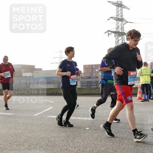 03.10.2026 - Köhlbrandbrückenlauf Michael Burmester http://msf.ph/oto/10768532 03.10.2026 09:27:05 Position 3 1, 1275 meine-sportfotos.de