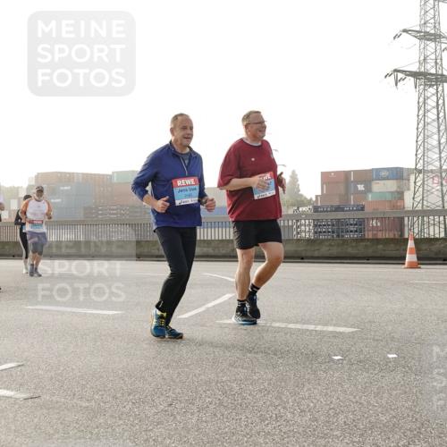 03.10.2026 - Köhlbrandbrückenlauf Michael Burmester http://msf.ph/oto/10768543 03.10.2026 09:27:07 Position 3 2585 meine-sportfotos.de