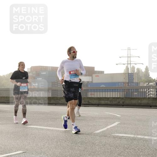 03.10.2026 - Köhlbrandbrückenlauf Michael Burmester http://msf.ph/oto/10768551 03.10.2026 09:27:09 Position 3 3497 meine-sportfotos.de