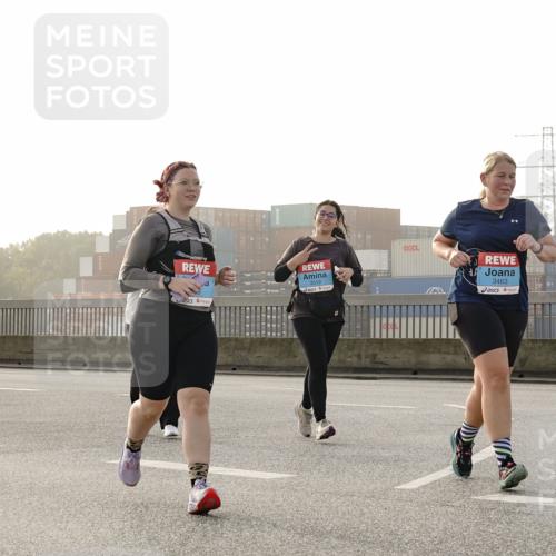 03.10.2026 - Köhlbrandbrückenlauf Michael Burmester http://msf.ph/oto/10768578 03.10.2026 09:27:14 Position 3 3519, 3463 meine-sportfotos.de