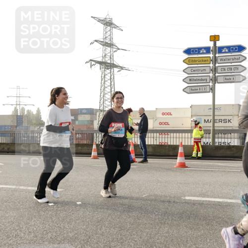 03.10.2026 - Köhlbrandbrückenlauf Michael Burmester http://msf.ph/oto/10768600 03.10.2026 09:27:17 Position 3  meine-sportfotos.de