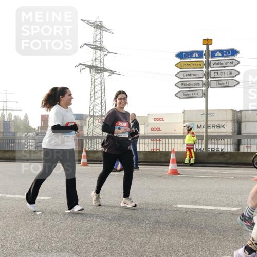 03.10.2026 - Köhlbrandbrückenlauf Michael Burmester http://msf.ph/oto/10768602 03.10.2026 09:27:17 Position 3 3, 3539 meine-sportfotos.de