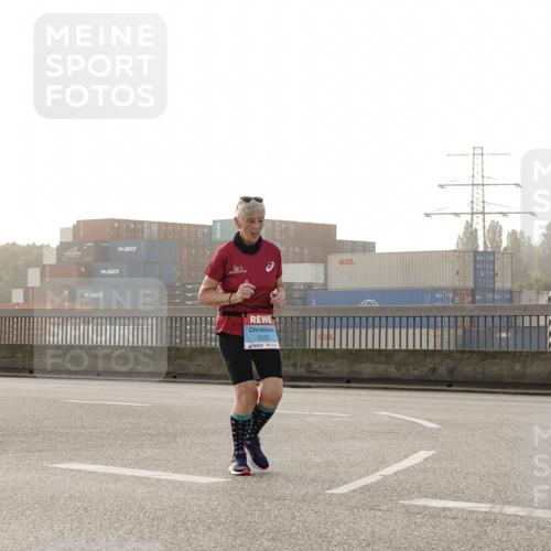 03.10.2026 - Köhlbrandbrückenlauf Michael Burmester http://msf.ph/oto/10768618 03.10.2026 09:27:24 Position 3 19, 3553 meine-sportfotos.de