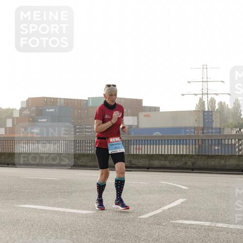 03.10.2026 - Köhlbrandbrückenlauf Michael Burmester http://msf.ph/oto/10768620 03.10.2026 09:27:24 Position 3 19, 3553 meine-sportfotos.de