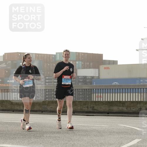 03.10.2026 - Köhlbrandbrückenlauf Michael Burmester http://msf.ph/oto/10768630 03.10.2026 09:27:37 Position 3 1898, 1899 meine-sportfotos.de