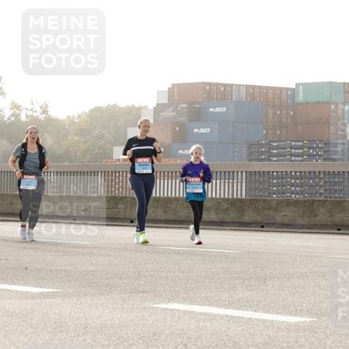03.10.2026 - Köhlbrandbrückenlauf Michael Burmester http://msf.ph/oto/10768734 03.10.2026 09:28:04 Position 3 1892 meine-sportfotos.de
