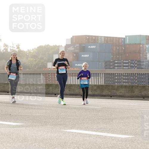 03.10.2026 - Köhlbrandbrückenlauf Michael Burmester http://msf.ph/oto/10768736 03.10.2026 09:28:04 Position 3 1892, 1893 meine-sportfotos.de