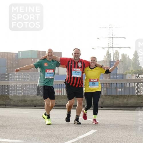 03.10.2026 - Köhlbrandbrückenlauf Michael Burmester http://msf.ph/oto/10768815 03.10.2026 09:28:28 Position 3 1725, 3516, 2001 meine-sportfotos.de