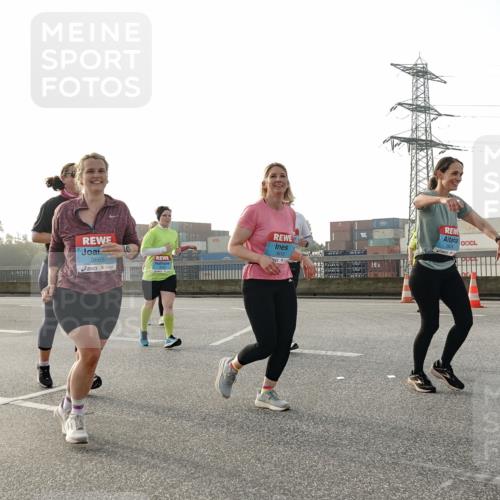 03.10.2026 - Köhlbrandbrückenlauf Michael Burmester http://msf.ph/oto/10768865 03.10.2026 09:28:35 Position 3 3665, 3610 meine-sportfotos.de