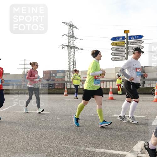 03.10.2026 - Köhlbrandbrückenlauf Michael Burmester http://msf.ph/oto/10768894 03.10.2026 09:28:37 Position 3  meine-sportfotos.de