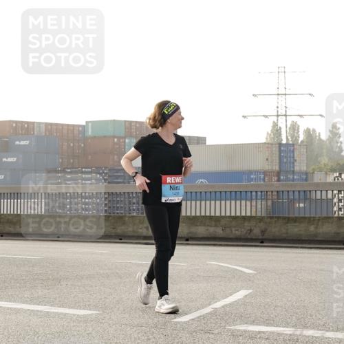 03.10.2026 - Köhlbrandbrückenlauf Michael Burmester http://msf.ph/oto/10769067 03.10.2026 09:28:48 Position 3 1439 meine-sportfotos.de