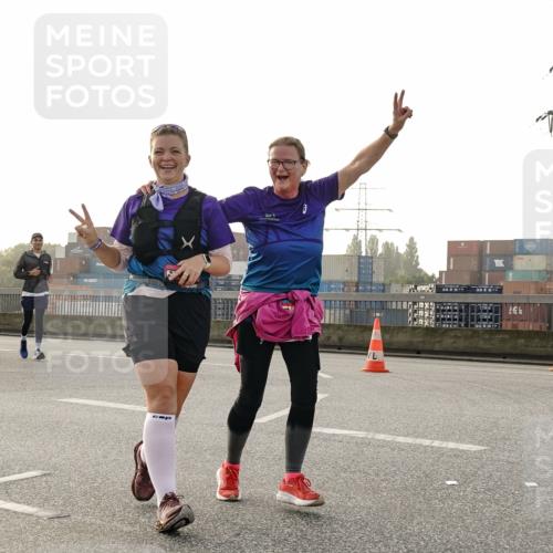 03.10.2026 - Köhlbrandbrückenlauf Michael Burmester http://msf.ph/oto/10769139 03.10.2026 09:29:18 Position 3  meine-sportfotos.de