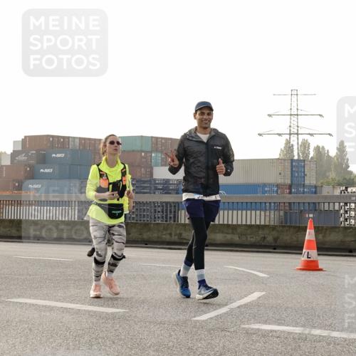 03.10.2026 - Köhlbrandbrückenlauf Michael Burmester http://msf.ph/oto/10769154 03.10.2026 09:29:21 Position 3 1186 meine-sportfotos.de