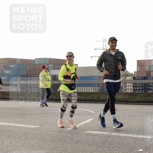 03.10.2026 - Köhlbrandbrückenlauf Michael Burmester http://msf.ph/oto/10769160 03.10.2026 09:29:22 Position 3 1186 meine-sportfotos.de