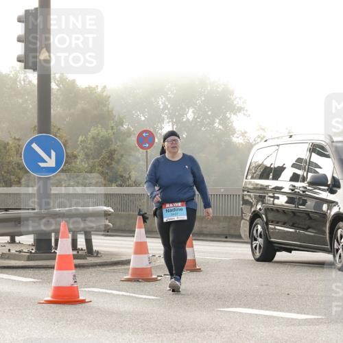 03.10.2026 - Köhlbrandbrückenlauf Michael Burmester http://msf.ph/oto/10769272 03.10.2026 09:32:12 Position 3 17105, 7, 3437 meine-sportfotos.de