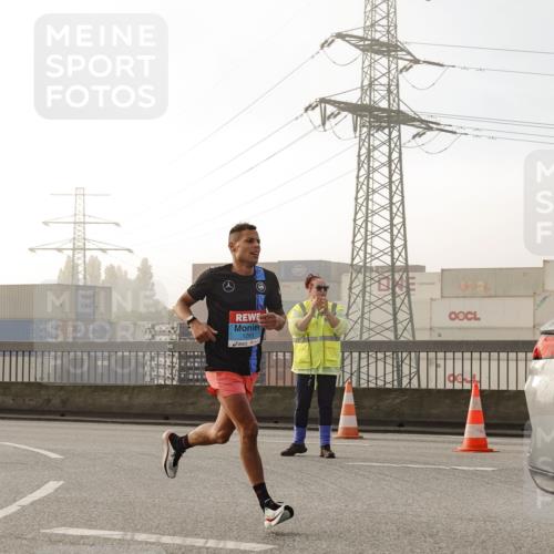 03.10.2026 - Köhlbrandbrückenlauf Michael Burmester http://msf.ph/oto/10769284 03.10.2026 09:09:20 Position 3 1263 meine-sportfotos.de