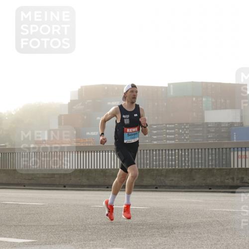 03.10.2026 - Köhlbrandbrückenlauf Michael Burmester http://msf.ph/oto/10769298 03.10.2026 09:09:55 Position 3 1508 meine-sportfotos.de