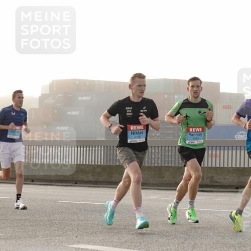 03.10.2026 - Köhlbrandbrückenlauf Michael Burmester http://msf.ph/oto/10769314 03.10.2026 09:10:10 Position 3 2131, 2026, 1312, 2106, 2043, 2111 meine-sportfotos.de