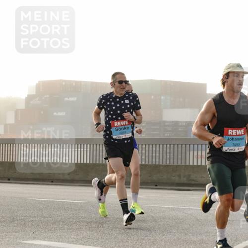 03.10.2026 - Köhlbrandbrückenlauf Michael Burmester http://msf.ph/oto/10769362 03.10.2026 09:10:46 Position 3 2263, 1599, 2107 meine-sportfotos.de