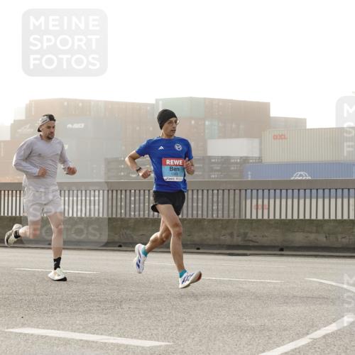 03.10.2026 - Köhlbrandbrückenlauf Michael Burmester http://msf.ph/oto/10769383 03.10.2026 09:11:02 Position 3 1083 meine-sportfotos.de