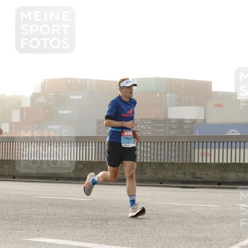 03.10.2026 - Köhlbrandbrückenlauf Michael Burmester http://msf.ph/oto/10769418 03.10.2026 09:11:17 Position 3 135 meine-sportfotos.de