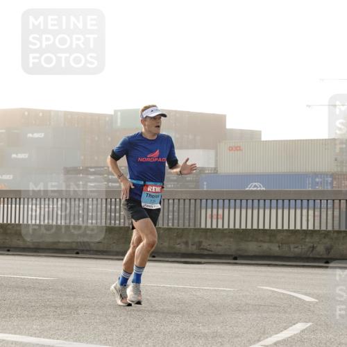 03.10.2026 - Köhlbrandbrückenlauf Michael Burmester http://msf.ph/oto/10769421 03.10.2026 09:11:17 Position 3 136, 320 meine-sportfotos.de
