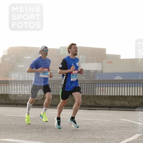 03.10.2026 - Köhlbrandbrückenlauf Michael Burmester http://msf.ph/oto/10769425 03.10.2026 09:11:19 Position 3 2134, 182 meine-sportfotos.de
