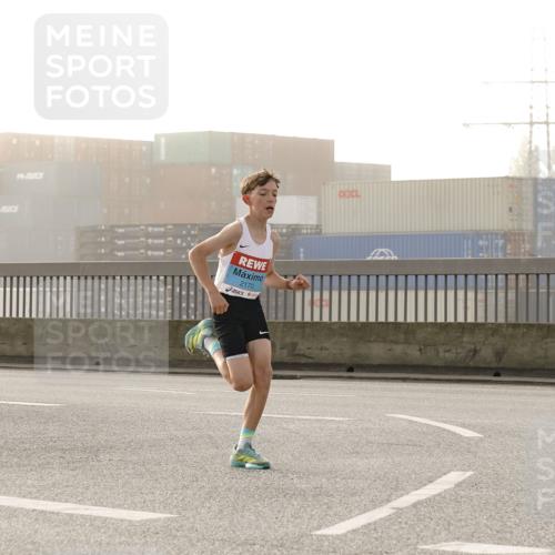 03.10.2026 - Köhlbrandbrückenlauf Michael Burmester http://msf.ph/oto/10769439 03.10.2026 09:11:24 Position 3 2170 meine-sportfotos.de