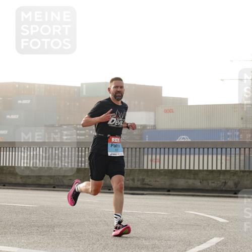03.10.2026 - Köhlbrandbrückenlauf Michael Burmester http://msf.ph/oto/10769454 03.10.2026 09:11:28 Position 3 105 meine-sportfotos.de