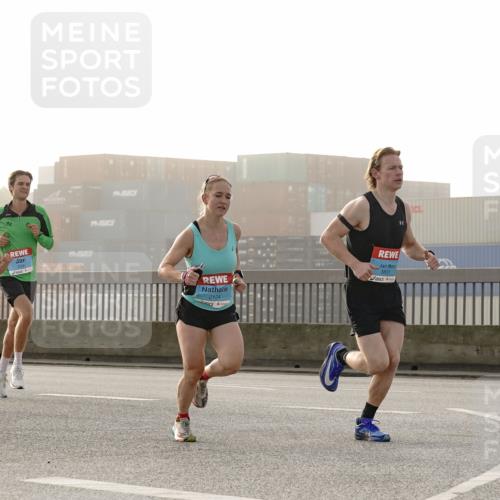 03.10.2026 - Köhlbrandbrückenlauf Michael Burmester http://msf.ph/oto/10769466 03.10.2026 09:11:33 Position 3 2124, 3801 meine-sportfotos.de