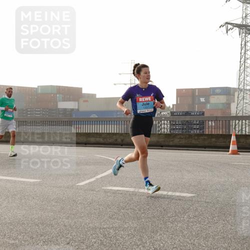 03.10.2026 - Köhlbrandbrückenlauf Michael Burmester http://msf.ph/oto/10769619 03.10.2026 09:12:06 Position 3 1357 meine-sportfotos.de