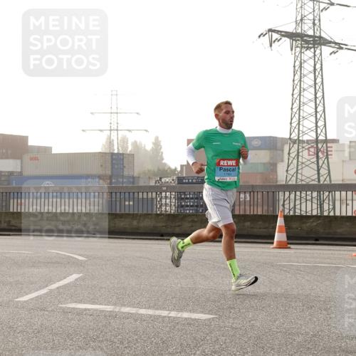 03.10.2026 - Köhlbrandbrückenlauf Michael Burmester http://msf.ph/oto/10769627 03.10.2026 09:12:07 Position 3 1760 meine-sportfotos.de