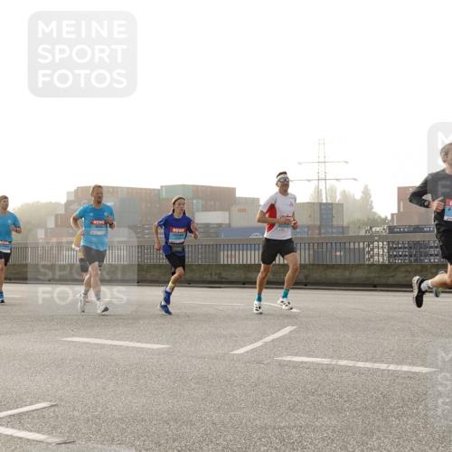 03.10.2026 - Köhlbrandbrückenlauf Michael Burmester http://msf.ph/oto/10769674 03.10.2026 09:12:14 Position 3 2197 meine-sportfotos.de