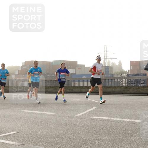 03.10.2026 - Köhlbrandbrückenlauf Michael Burmester http://msf.ph/oto/10769676 03.10.2026 09:12:14 Position 3 2197 meine-sportfotos.de