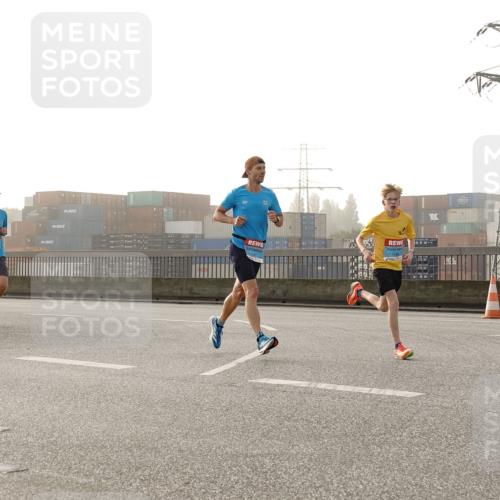 03.10.2026 - Köhlbrandbrückenlauf Michael Burmester http://msf.ph/oto/10769685 03.10.2026 09:12:17 Position 3  meine-sportfotos.de