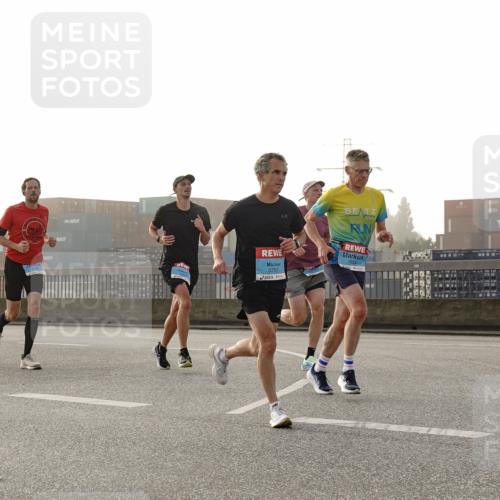 03.10.2026 - Köhlbrandbrückenlauf Michael Burmester http://msf.ph/oto/10769716 03.10.2026 09:12:23 Position 3 3791 meine-sportfotos.de