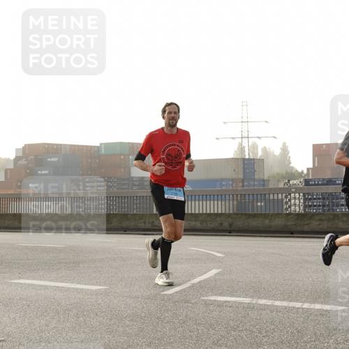 03.10.2026 - Köhlbrandbrückenlauf Michael Burmester http://msf.ph/oto/10769725 03.10.2026 09:12:24 Position 3 2198, 3708 meine-sportfotos.de