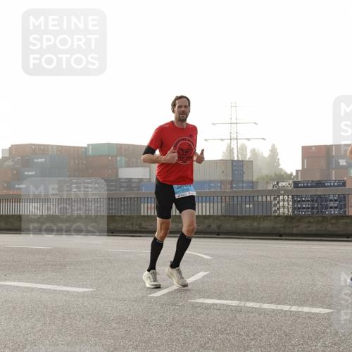 03.10.2026 - Köhlbrandbrückenlauf Michael Burmester http://msf.ph/oto/10769727 03.10.2026 09:12:24 Position 3 2198 meine-sportfotos.de