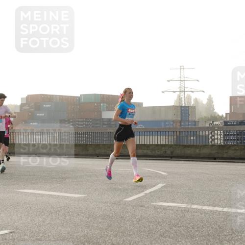03.10.2026 - Köhlbrandbrückenlauf Michael Burmester http://msf.ph/oto/10769729 03.10.2026 09:12:27 Position 3  meine-sportfotos.de