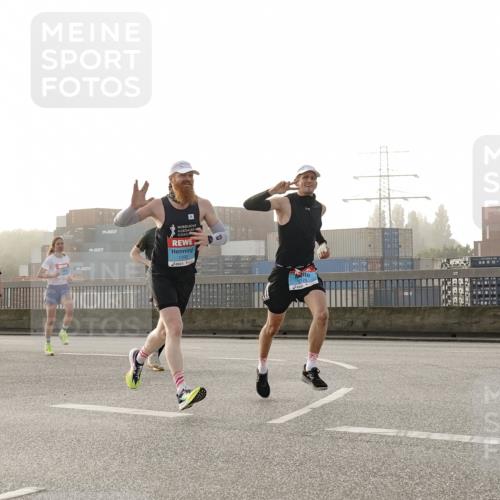 03.10.2026 - Köhlbrandbrückenlauf Michael Burmester http://msf.ph/oto/10769768 03.10.2026 09:12:33 Position 3  meine-sportfotos.de