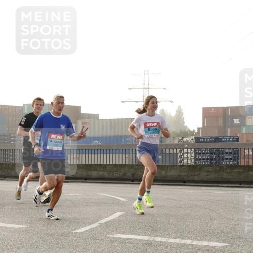 03.10.2026 - Köhlbrandbrückenlauf Michael Burmester http://msf.ph/oto/10769787 03.10.2026 09:12:35 Position 3 1712 meine-sportfotos.de